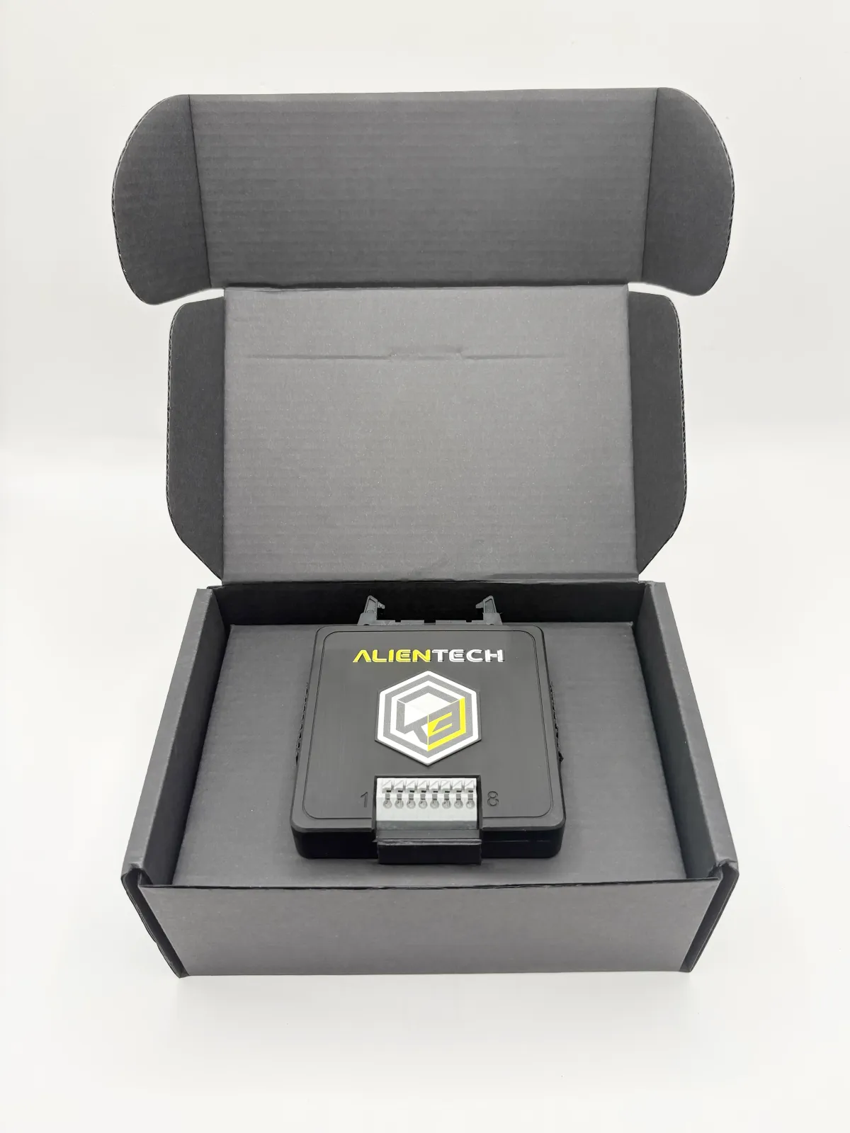 KESS3 Unlock Module Komplettset in der geöffneten Box